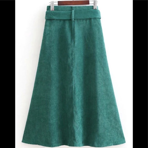 Corduroy Belted Maxi Skirt Green - Picture 2 of 3